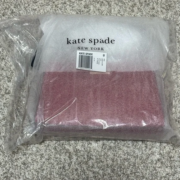 NWT Kate Spade Kenzie Limited Edition Mini Crossbody in Perfect Cherry Red - Picture 3 of 8